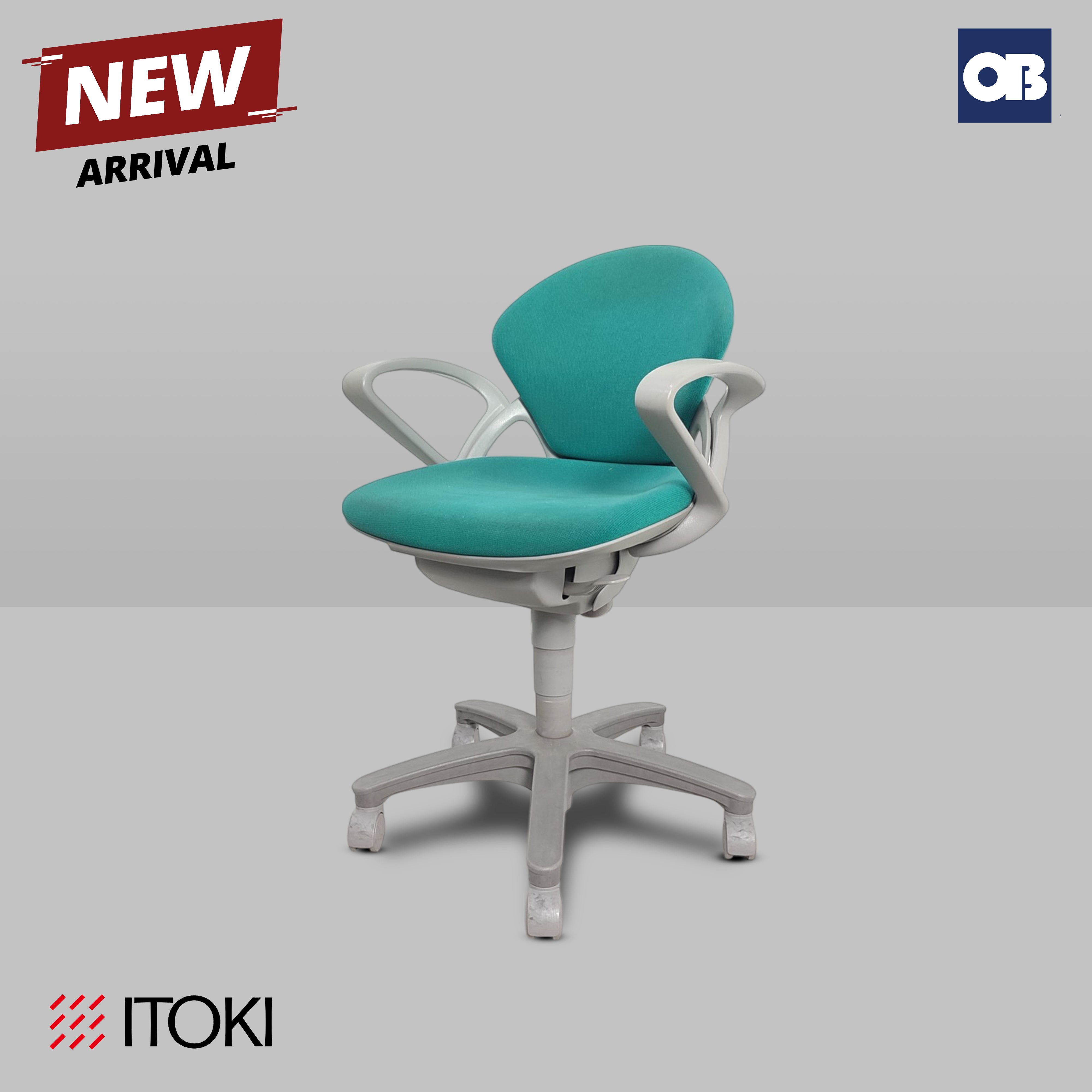 Itoki Swivel Chair