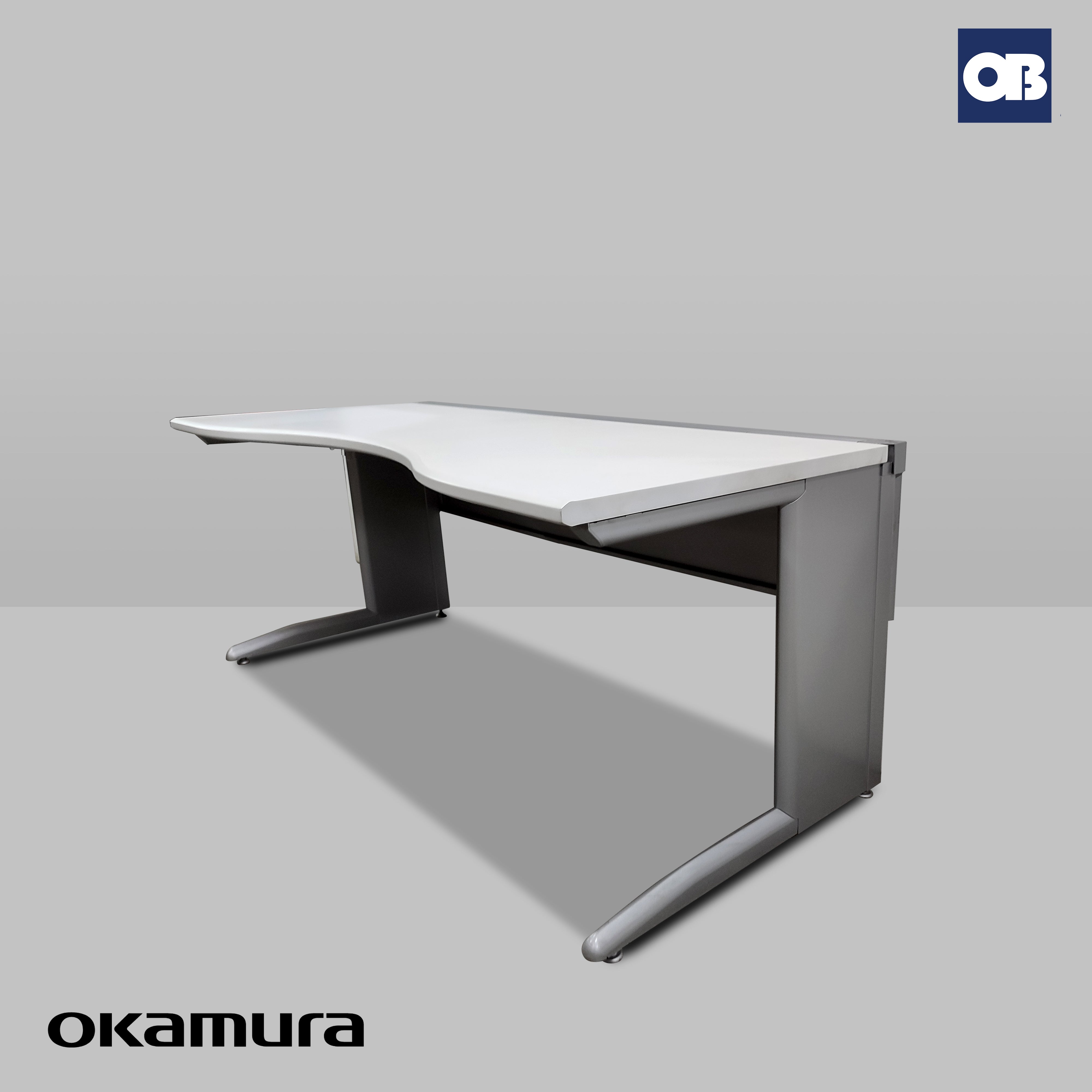 OKAMURA Flat Desk